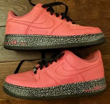 RARE 2014 Nike Air Force 1 Low Hyper Pink 596728-608 Women's Size US7.5 Youth 6Y