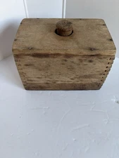ANTIQUE PRIMITIVE WOODEN RECTANGLE 1 pound  butter mold NO DESIGN DOVE TAILED