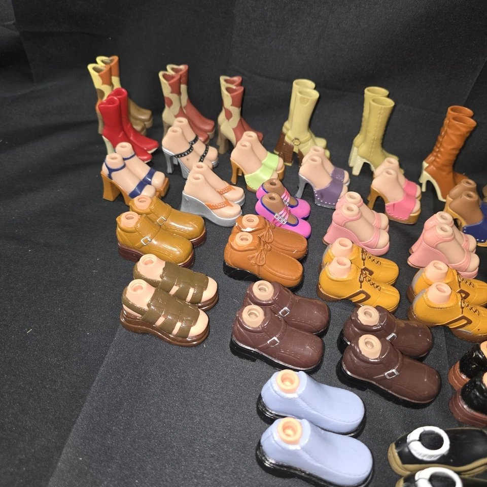 BRATZ 2000'S SHOE LOT OF 64 PAIRS + 13 Singles - Image 2 of 4