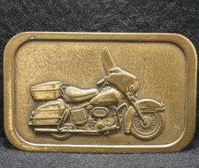 XC17101 AWESOME VINTAGE 1970s HARLEY MOTORCYCLE ARTWORK MENS BRASS BELT BUCKLE