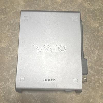 Sony VAIO PCGA-UFD5 USB-Powered 3.5in Floppy Disk Drive Silver