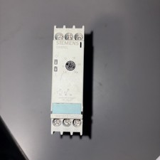 Siemens 3RP1512-1AQ30 Ein Verzögerungszeitrelais 300V