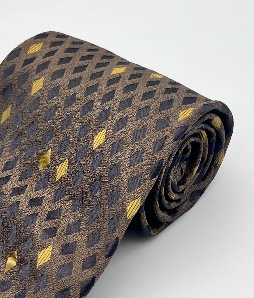Галстук шелковый с геометрическим/бриллиантовым принтом DONNA KARAN Signature - серый золотистый серо-коричневый - Изображение 3 из 4
