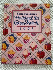 Cross Stitch Vanessa-Ann's Holidays in Cross-Stitch Patterns Book Vintage 1991