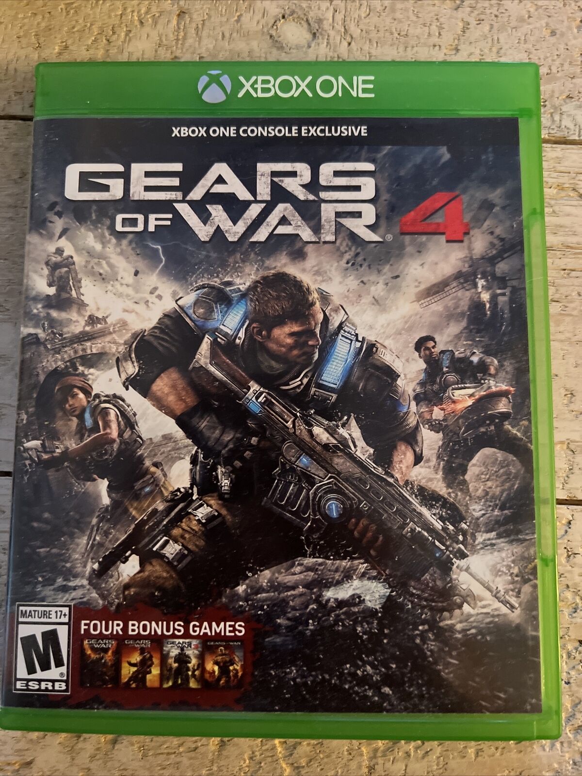 Gears Of War Ultimate Edition/ Rare Replay Combo XBox One COMPLETE CIB