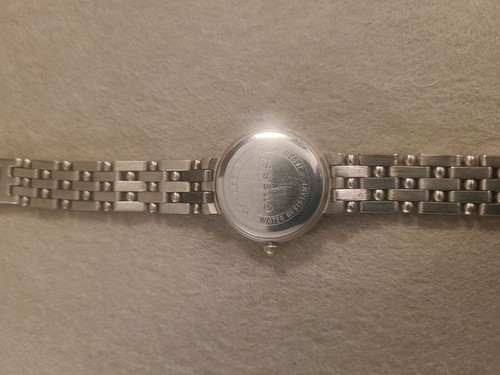 Vintage Guess Women's Watch - Picture 5 of 7