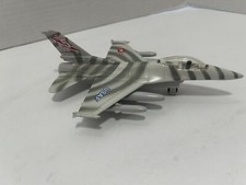 PRO BUILT GENERAL DYNAMICS F-16 FIGHTING FALCON USAF THUNDERBIRDS