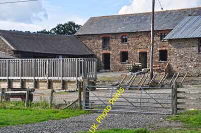 Foto 6x4 North Devon: Park Farm Bishop's Nympton alte Gebäude und Scheune c2015