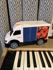 Tesco Delivery Toy Van with Sounds & Lights  6x Crates