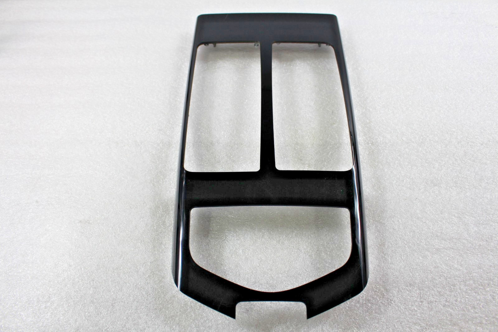 Maserati Ghibli, Center Console Bezel, Black, Scratches, Used, P/N 670071875