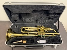 Lauren LTR100 Series Student Bb Trumpet Yellow Brass With Case