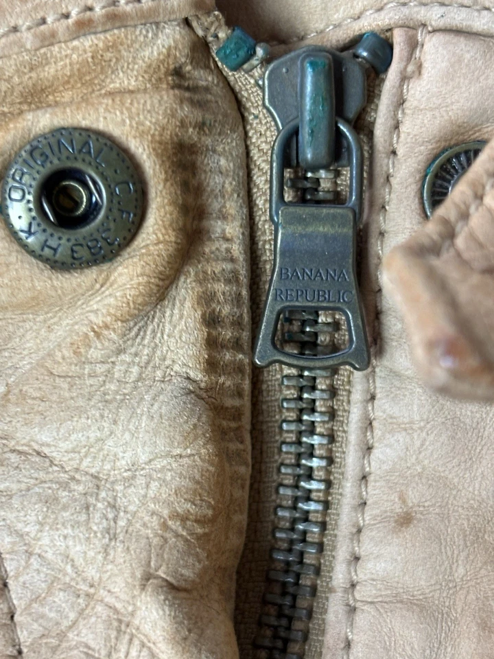 Chaqueta de moto bombardero vintage Banana Republic de cuero genuino tostado talla mediana 2007 Foto 4 de 4