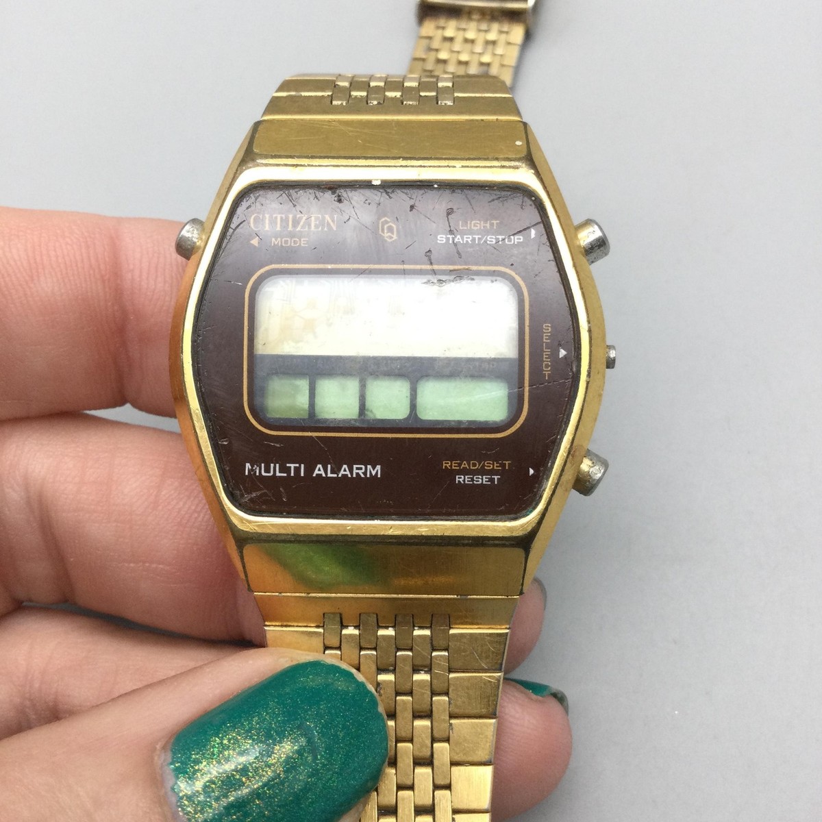Vtg Citizen Mens Watch 34mm Multi Alarm Digital Gold Tone NOT