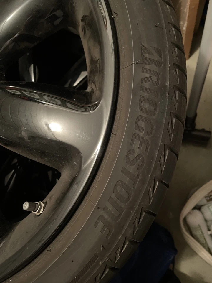 Top Sommer-Kompletträder MINI Clubman 18" Star Spoke Black – Bridgestone Runflat - Bild 3 von 4