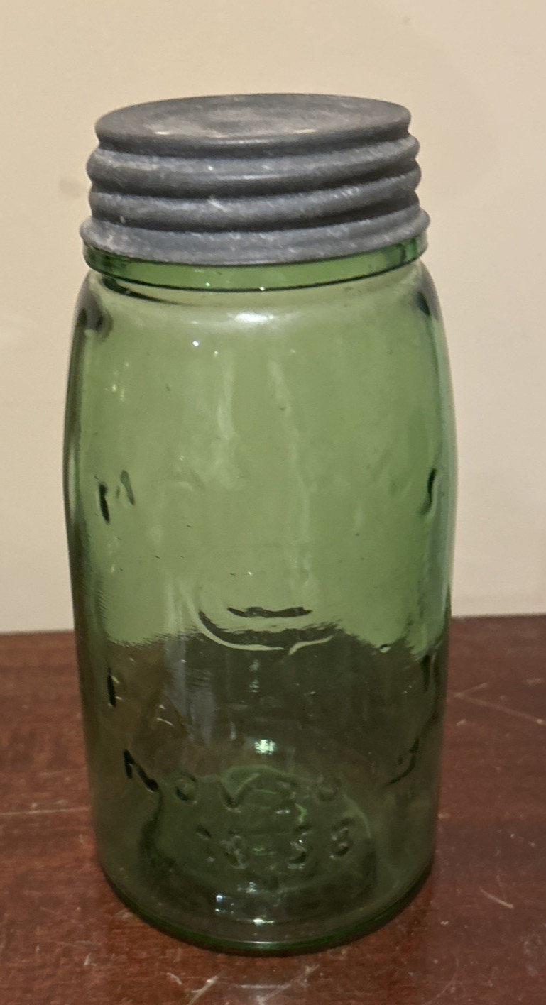 Vintage  Green Quart Mason's Patent Nov 30 1858 Canning Jar Zinc Lid H362