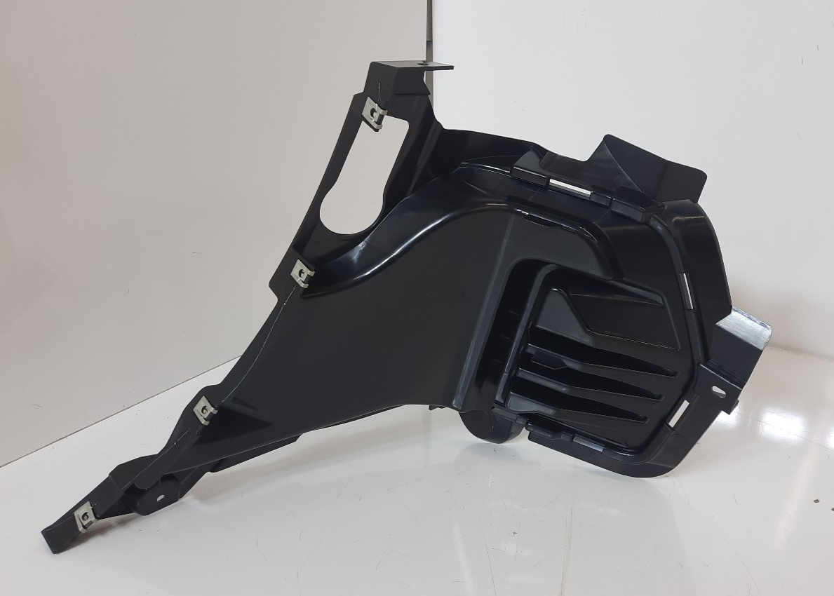 PO#20 OEM 2025 Ford Explorer XLT, RH Front Bezel Cover RB5Z-15A246