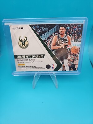 GIANNIS ANTETOKOUNMPO - Panini Phoenix Calligraphy GOLD AUTO 3/10