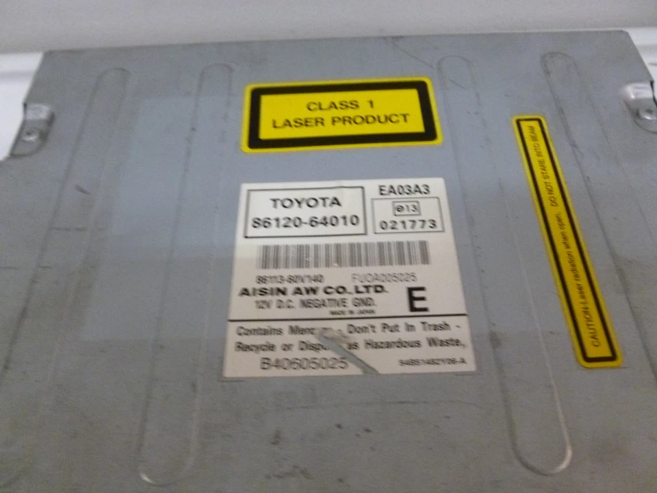 Original Toyota Corolla Verso Autoradio Navi Navigationssystem 86120-64010 - Bild 4 von 4