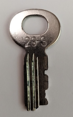 Automatic Electric  3 slot payphone upper housing Key 29S  