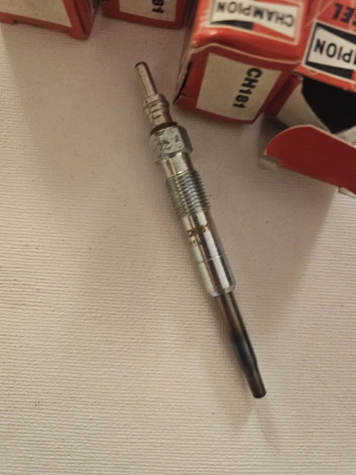 4XNEW GLOG PLUGS CHAMPION FOR VW 1.2TDI 1.4TDI 1.9D N10579202 N10579201 CH181 - Image 4 of 4