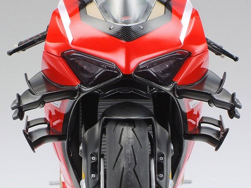 1:12 Scale Tamiya Ducati Superleggera V4 Bike Model Kit - Quick Dispatch - Picture 4 of 17