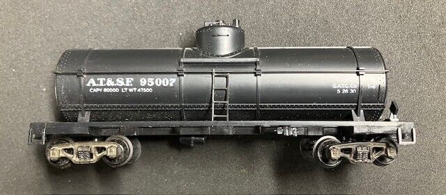 Foto 1 di 4