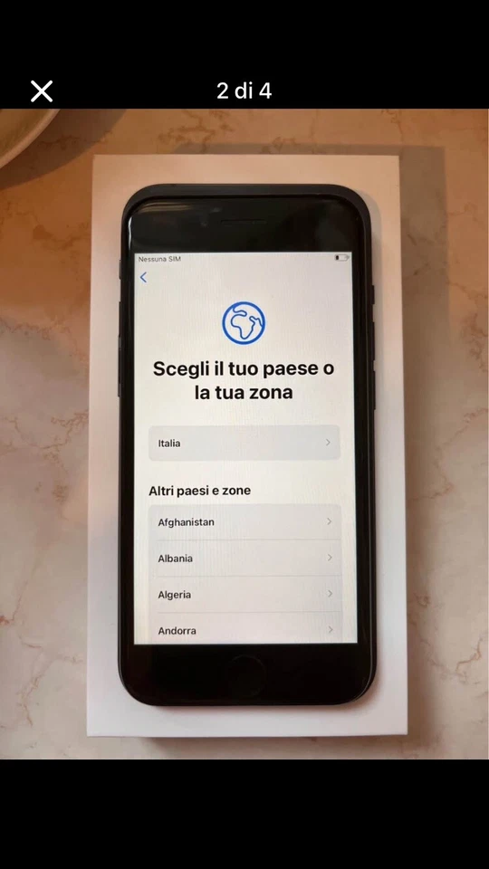 Apple iPhone SE 2020, 128GB, Nero, foto 2 di 4