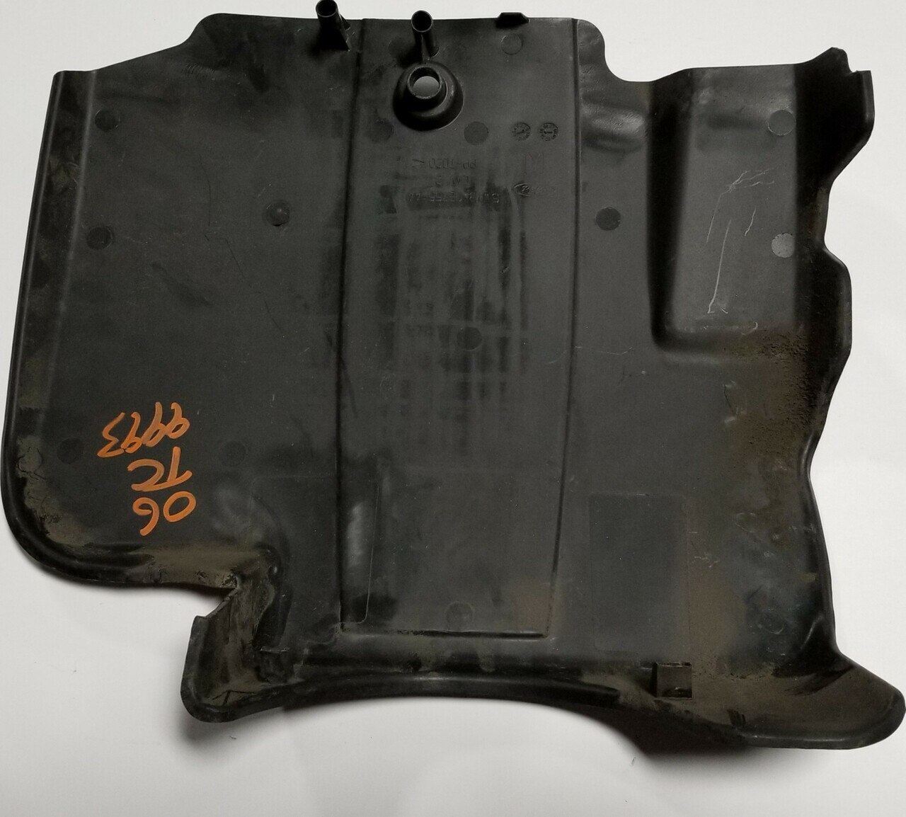 2003 04 05 06 07 08 09 10 2011 Lincoln Town Car ENGINE COVER 5W139E766