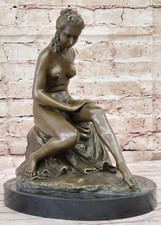 Statua scultura bronzo Venere nuda al bagno riproduzione antica decorazione arte