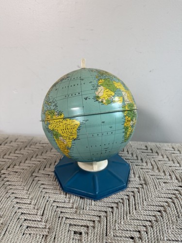 🍊Vintage 1960s J Chein & Co Small Tin Rotating World Globe w/ Blue Base! - Picture 2 of 7