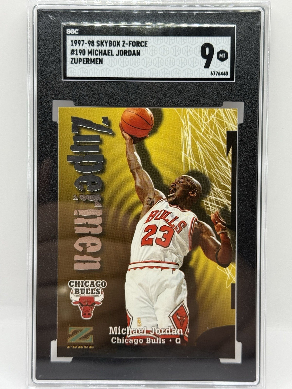 Michael Jordan Card 1997-98 SkyBox Z-Force #190 PSA 9