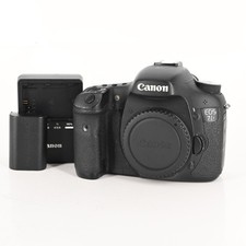 Canon EOS 7D 18MP Digital SLR Camera Body #872