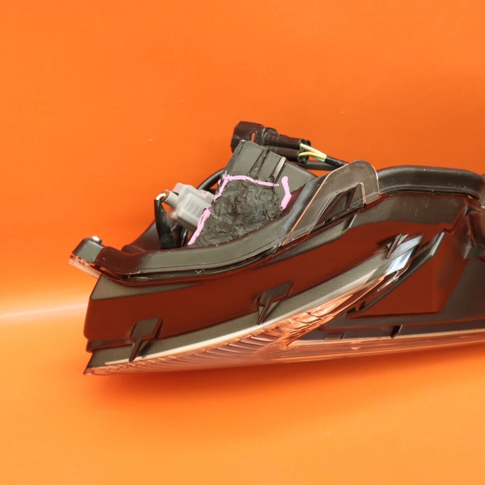 LEXUS NX300H RUNNING FOG LIGHT LED LEFT DRIVER 2016 2017 2018 2019 OEM - Image 2 of 4