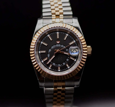 Custom Built GMT Automatic Date Watch NH34 Two Tone Fluted Bezel