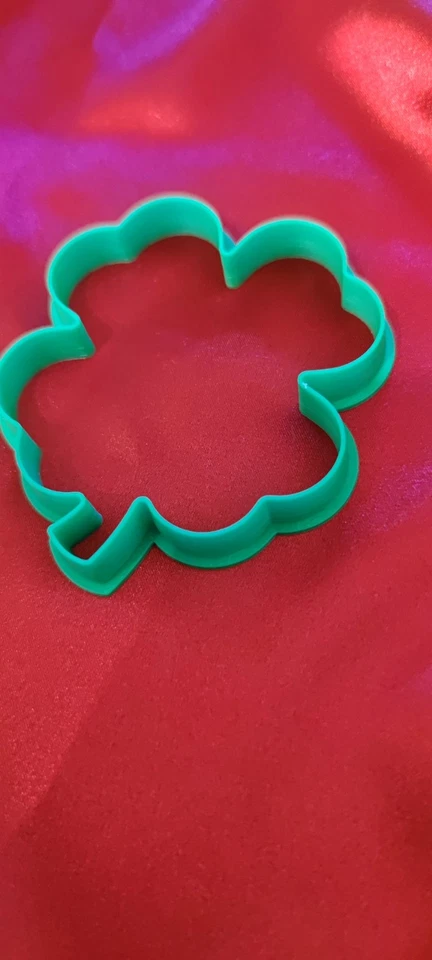 Sello en relieve cortador de galletas trébol trébol de la suerte 3D Foto 2 de 2