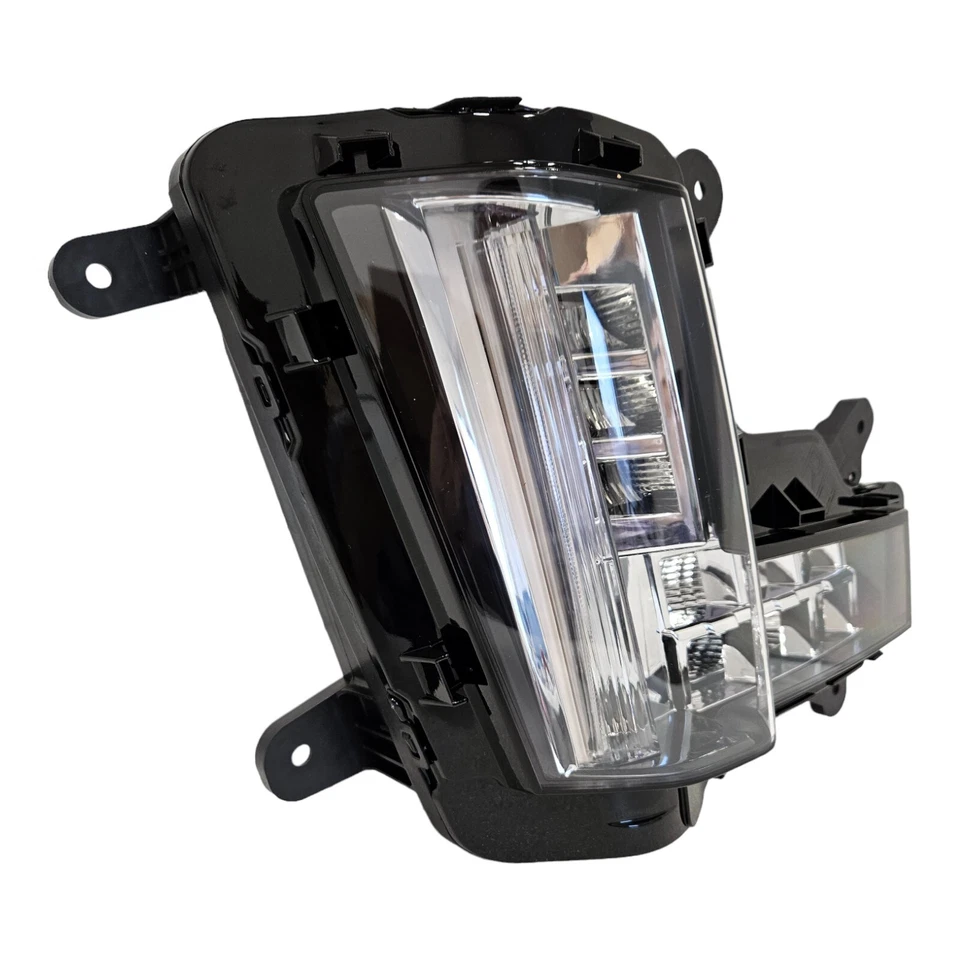 For 2015-2020 Cadillac Escalade Passenger LED Turn Signal Light w/Crash Alert RH - Image 3 of 4