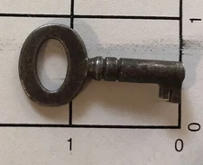 Vintage 1 1/2" Hollow Barrel Key - "33"