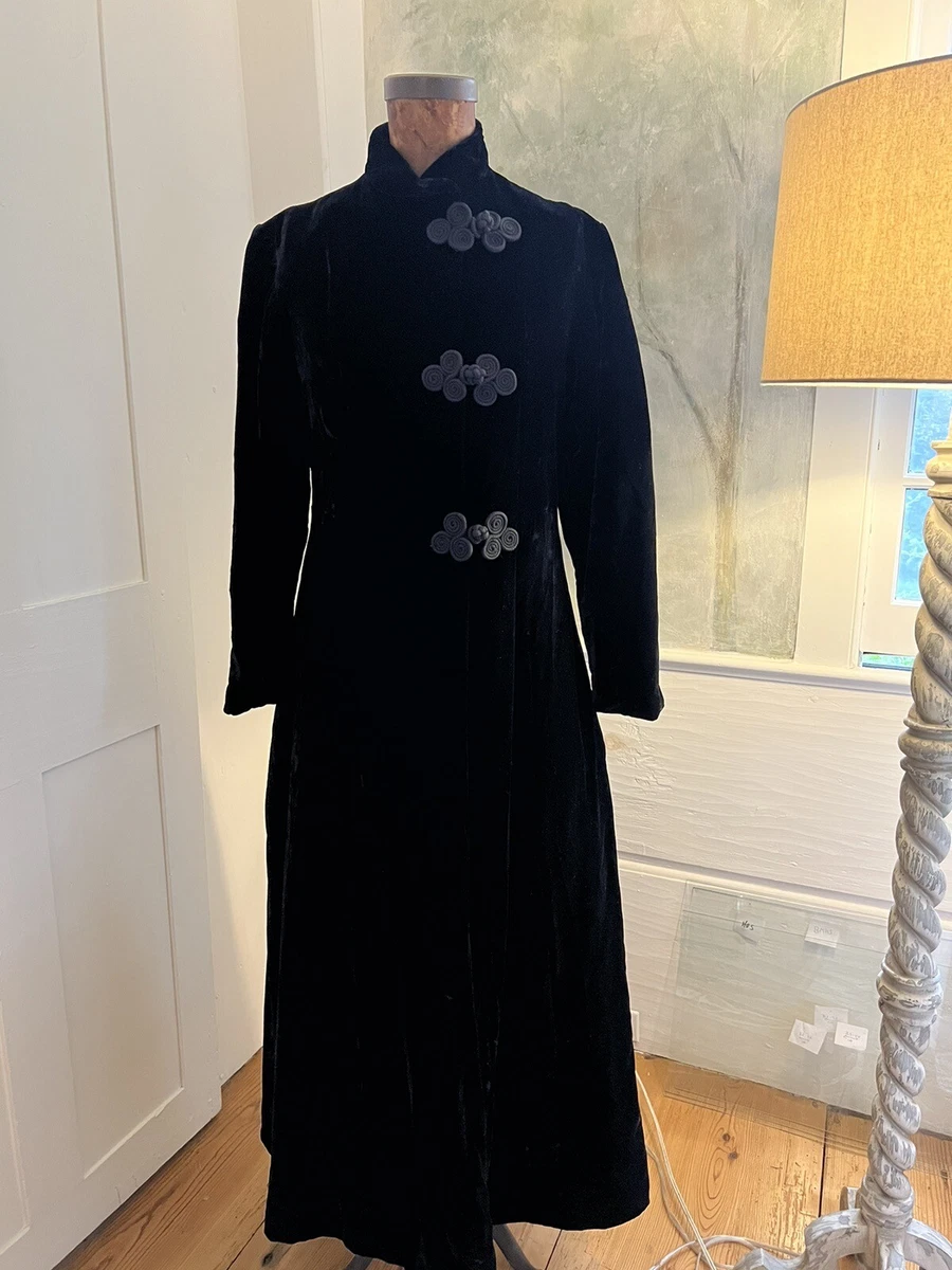 Vintage Black Velvet Long Swing Opera Coat Evening Flawless