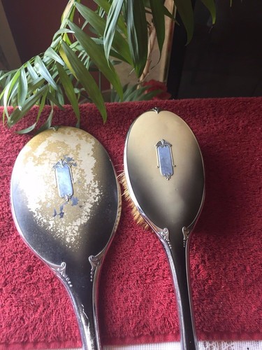 Brush & Mirror - Picture 3 of 4