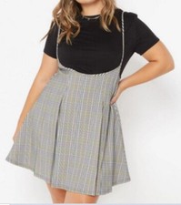 Rue 21 2-Piece Black Plaid Pleated Dress And Tee