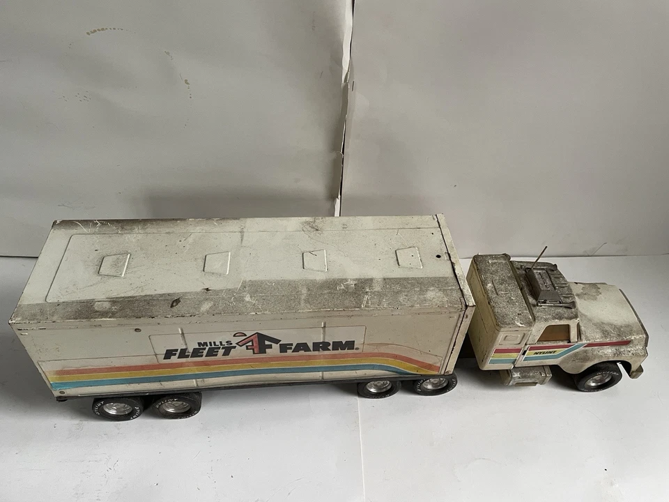 Nylint Mills Fleet Farm Semi Trailer Pressed Steel Toy (16) - Image 3 of 4