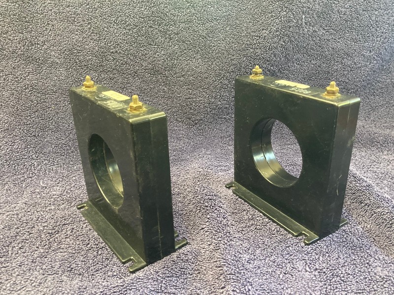 QTY (2) 800:5 Current Transformer for AC Power and Generator Systems
