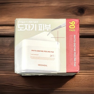 MEDIHEAL Toner Pads [Phyto Enzyme] - Exfoliating Peeling Pad. Pore Tightening.