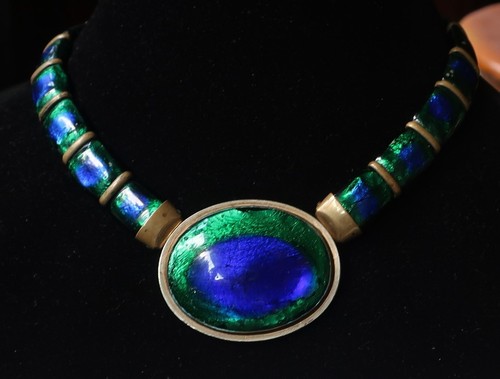 Exquisite Art Nouveau  Jugendstil Austrian Foiled Peacock Eye Art Glass Necklace