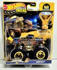 Hot Wheels Monster Trucks Trophy Champions Premium Die-Cast 1:64 BIGFOOT