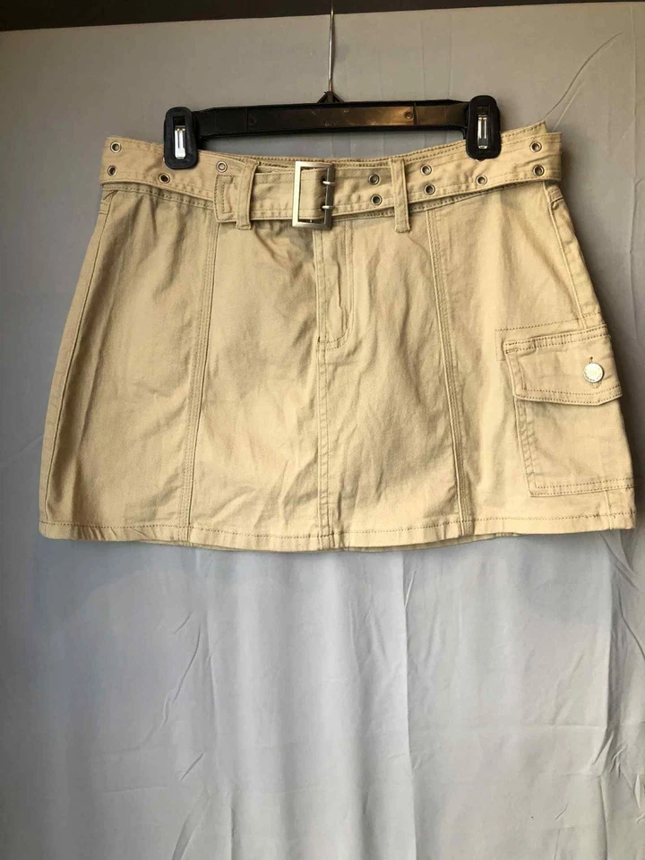 Hot Kiss Y2K Khaki Cargo Mini Skirt Belt with Holes Early 2000 Era sz 9 Vintage - Image 2 of 4