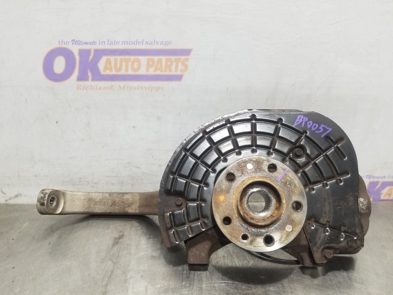14 2014 MASERATI GHIBLI SQ4 3.0L AWD FRONT SPINDLE KNUCKLE LEFT DRIVER