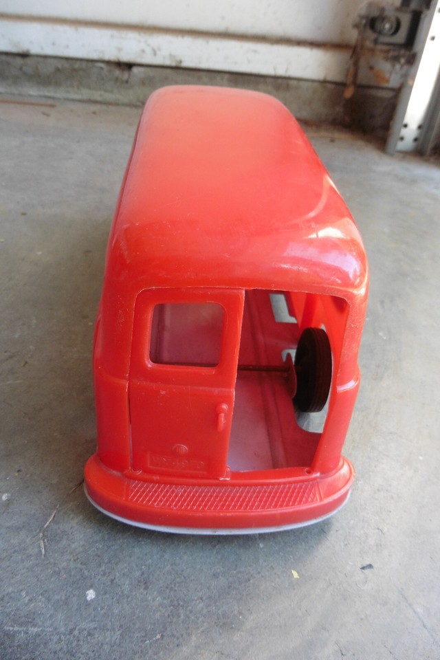 1952 WYANDOTTE Toytown Delivery Panel Truck 353 Plastic Body w Metal