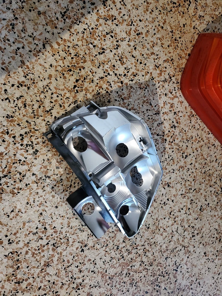 1994-1996 Mercedes-Benz S320 S420 W140 OEM Passenger Side Tail Light Right RH Foto 3 de 4