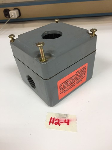 SQUARE D CLASS 9001 600V DIE CAST ALUMINUM HEAVY DUTY ENCLOSURE TYPE KY-1 SER A. - 第 1/5 張圖片